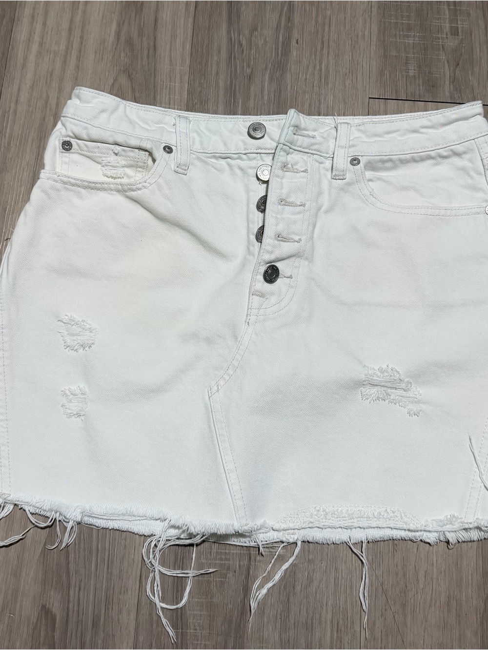 We The Free white distressed denim mini skirt size 30
